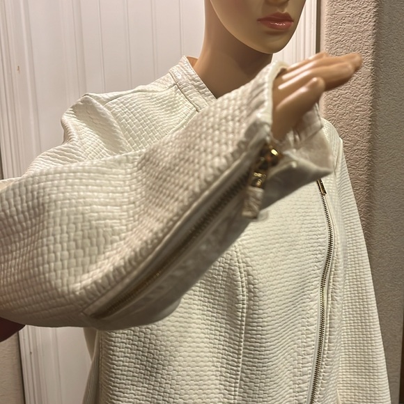 CALVIN KLEIN WHITE LEATHER JACKET SZ XL - Picture 3 of 14